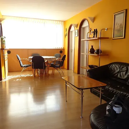Anavi Apartment *
